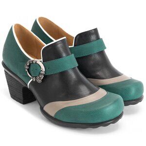 Hopefuls  Faith Rose buckled shoe